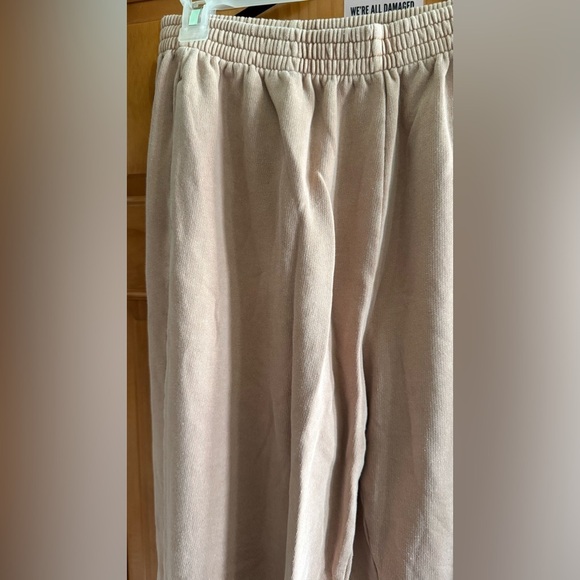 VS Pink Beige Sweat pant - Picture 3 of 3